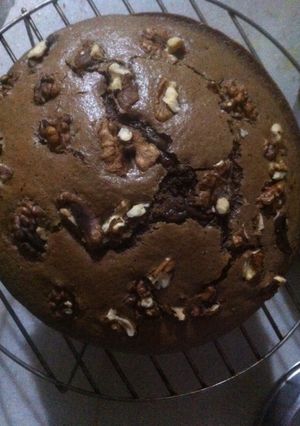 A picture of Walnut chocolate cake.