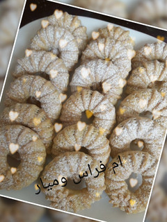 صورة لوصفة كعك النقاش يجي هشيش طري الغرس معسلة 🤤 يحمر الوجه في مناسبات 😘