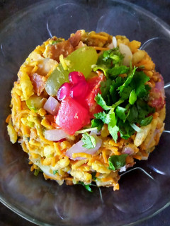 ઝટપટ ભેળ (Zatpat Bhel Recipe In Gujarati) રેસીપી મુખ્ય ફોટો