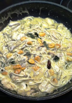 Foto principal de Cocochas de merluza y gulas al pil-pil