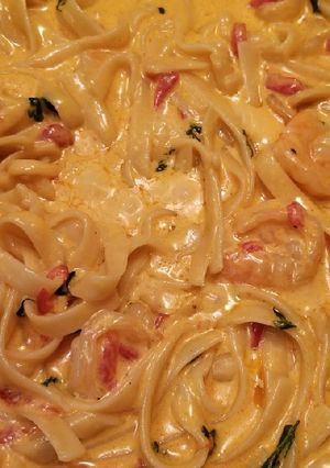 A picture of Skillet creamy garlic shrimp.