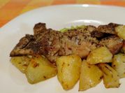 Una foto di patate arrosto