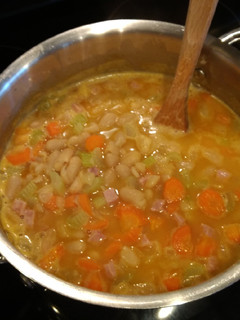 A picture of Quick Ham & Bean Soup.