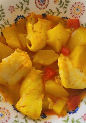 Una foto de Patatas guisadas con merluza, en un plis plas