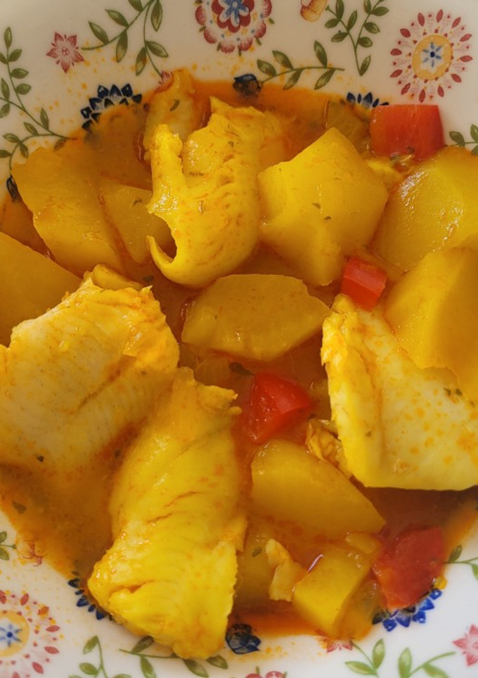 Una foto de Patatas guisadas con merluza, en un plis plas