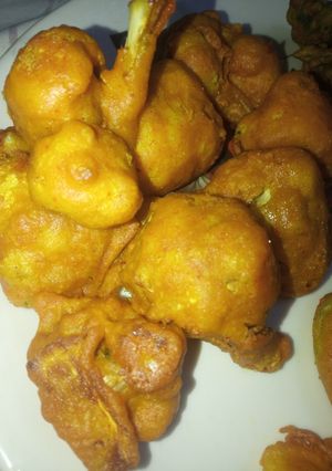 गोभी पकोड़ा (Gobhi Pakoda recipe in Hindi) रेसिपी मुख्य फोटो