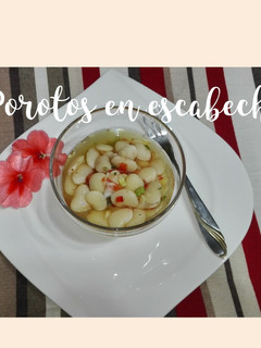 Una foto de Porotos en escabeche