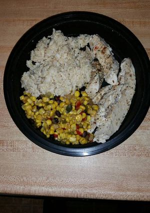 A picture of Roasted Garlic & Herb Chicken Breasts in A Pressure Cooker.