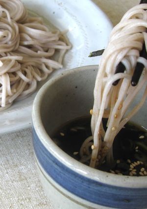 A picture of ‘Mentsuyu’ (Noodle Dipping Sauce).