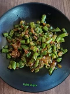 फ़्रेंच बीन्स की सब्ज़ी(French beans ki sabzi recipe in Hindi) रेसिपी मुख्य फोटो