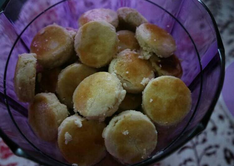 Kue Kacang Lumer