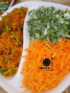 A picture of Egg and parsley fried rice.