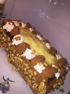 Una foto de Torta manjar nuez y pastelera