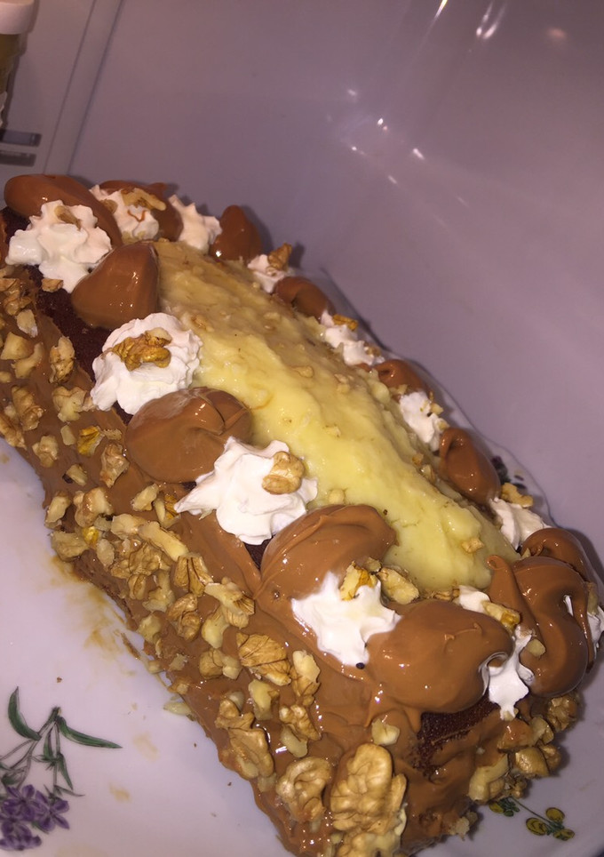Una foto de Torta manjar nuez y pastelera