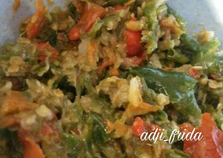 Bagaimana Membuat Sambel ijo gurih yang Menggugah Selera