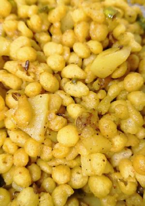 A picture of Recipe of aloo boondi ki sukhi sabji.