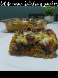 Una foto de Pastel de carne, kabutia y zanahoria