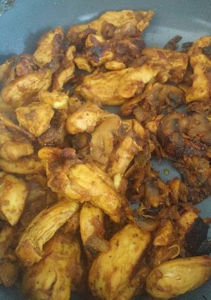 A picture of Chicken curry.
