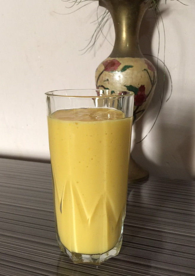 A picture of Mango smoothie.