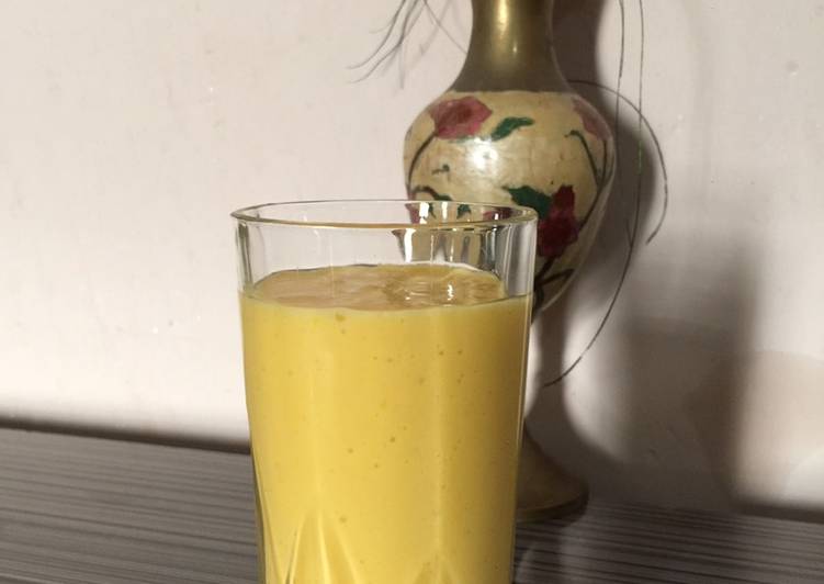 Mango smoothie