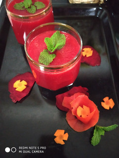 बीटरूट जूस (Beetroot Juice recipe in Hindi) रेसिपी मुख्य फोटो