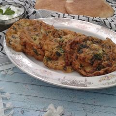 A picture of Palestinian Cauliflower Fritters "Mshat".