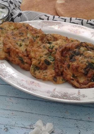 A picture of Palestinian Cauliflower Fritters "Mshat".