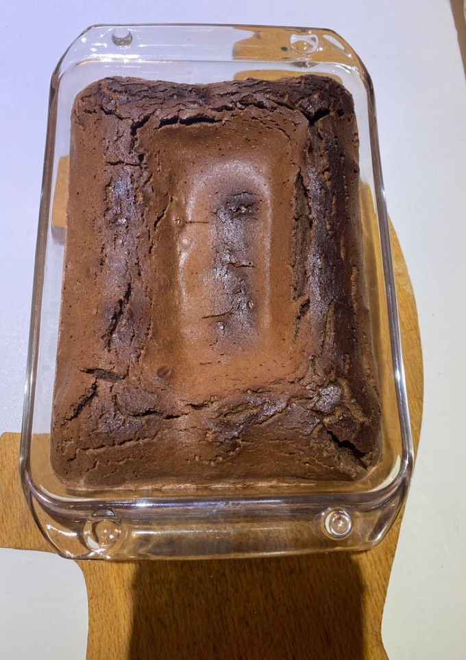 Una foto de Bizcocho de chocolate sin levadura y sin gluten