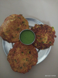 ઓટસ ના ચીલા (Oats Chila Recipe in Gujarati) રેસીપી મુખ્ય ફોટો