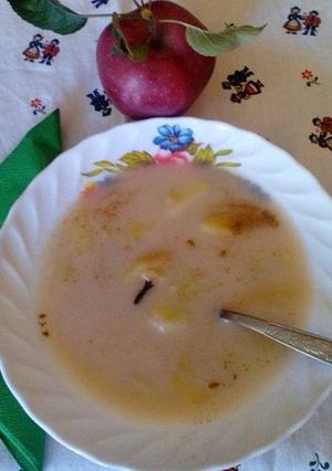 Egyszerű almaleves recept fotója