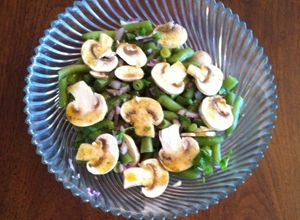 Una foto de Ensalada de ejotes con champignons