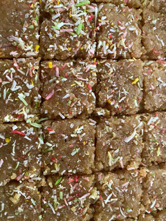 A picture of Topra paak (coconut fudge).