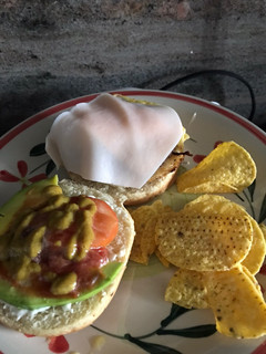 Una foto de Hamburguesas a la venezolana