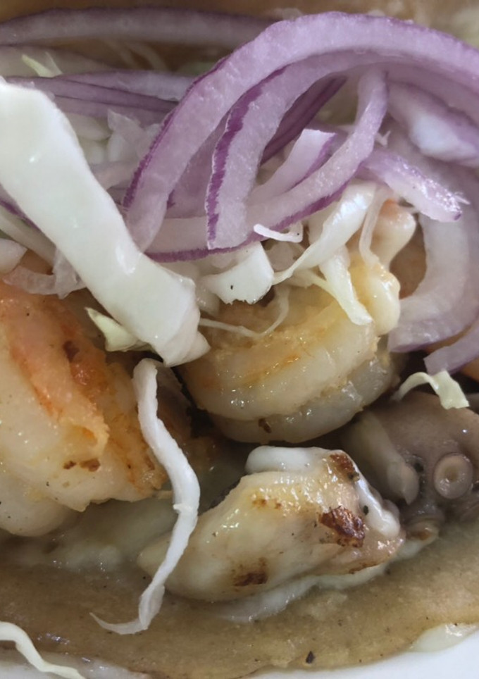 Una foto de Quesadillas de Mariscos