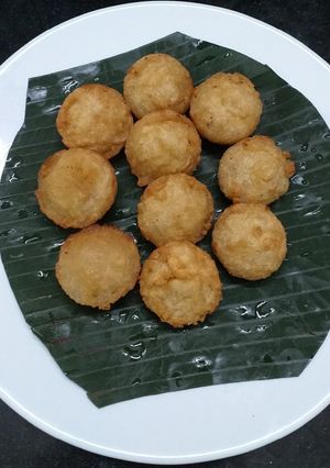 A picture of Mutta Surkha South India Snack.