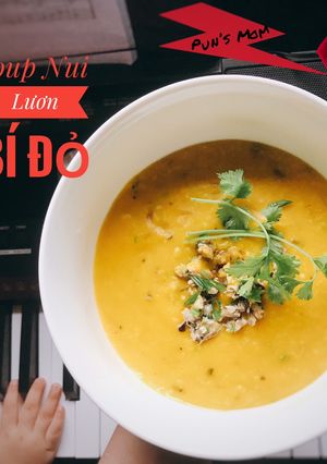Hình của món Soup nui lươn bí đỏ.