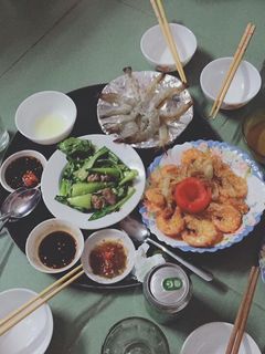 Hình của món Tôm sống mù tạt.