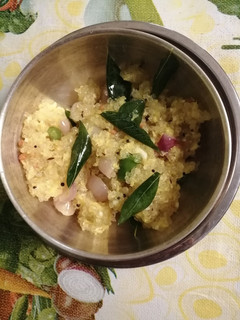 ஜவ்வரிசி பாசிப்பருப்பு உப்புமா (Javvarisi paasiparuppu uppma recipe in tamil) செய்முறை முக்கிய புகைப்படம்