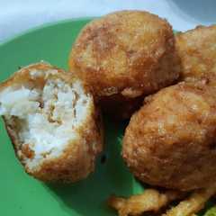 Una foto de Croquetas de Pollo y arroz