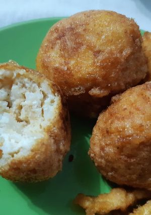 Una foto de Croquetas de Pollo y arroz