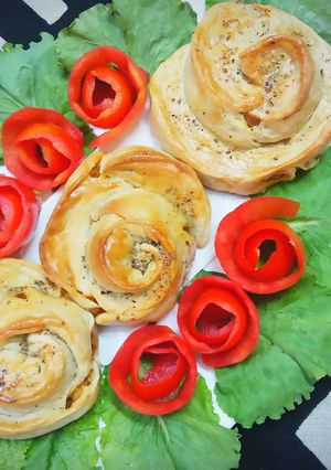 A picture of Baked chicken tikka roses.
