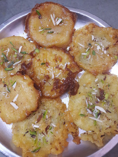 मिल्क पाउडर मालपुआ (Milk powder malpua recipe in hindi) रेसिपी मुख्य फोटो