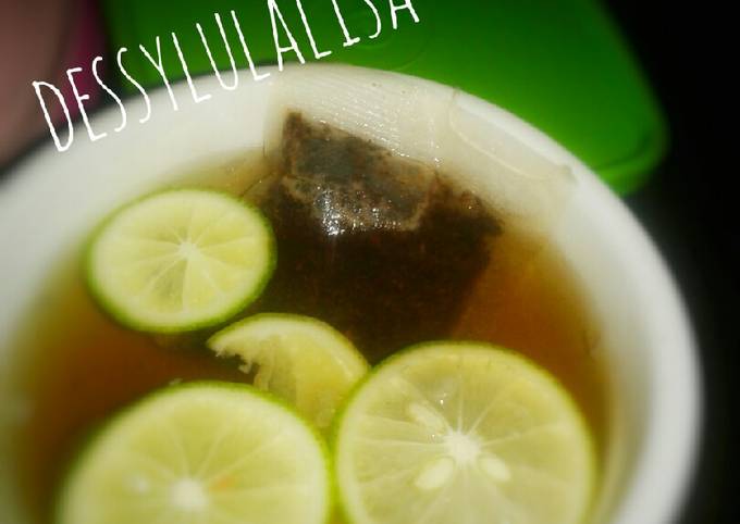 Cara Buat Cuma teh panas with irisan jeruk nipis😁😁 Yang Sederhana