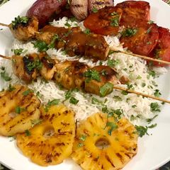 A picture of Huli Huli Chicken with Coconut 🥥 Rice.