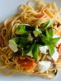 Foto de Massa com Tomate Cherry e Mozzarella