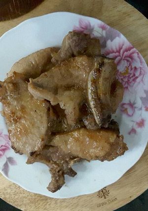 Hình của món Cốt lết chiên mật ong.