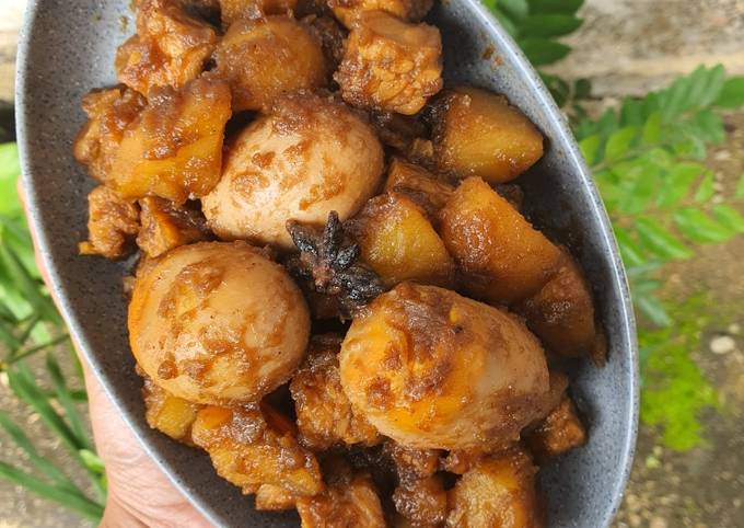 Resep Semur Telur Tempe Kentang Oleh Dila Abdullah Cookpad