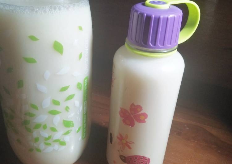 Bagaimana Menyiapkan Susu kedelai yang Enak