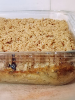 Una foto de Postre de manzana y avena, con crocante
