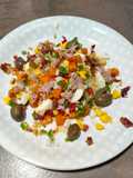 Ensalada Campera con Crujiente de Ajo y Jamón Ibérico